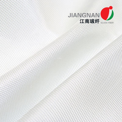 Das 12 Geschirr-beschichtete Satin gesponnenes Fiberglas-Gewebe Fiberglas-Gewebe